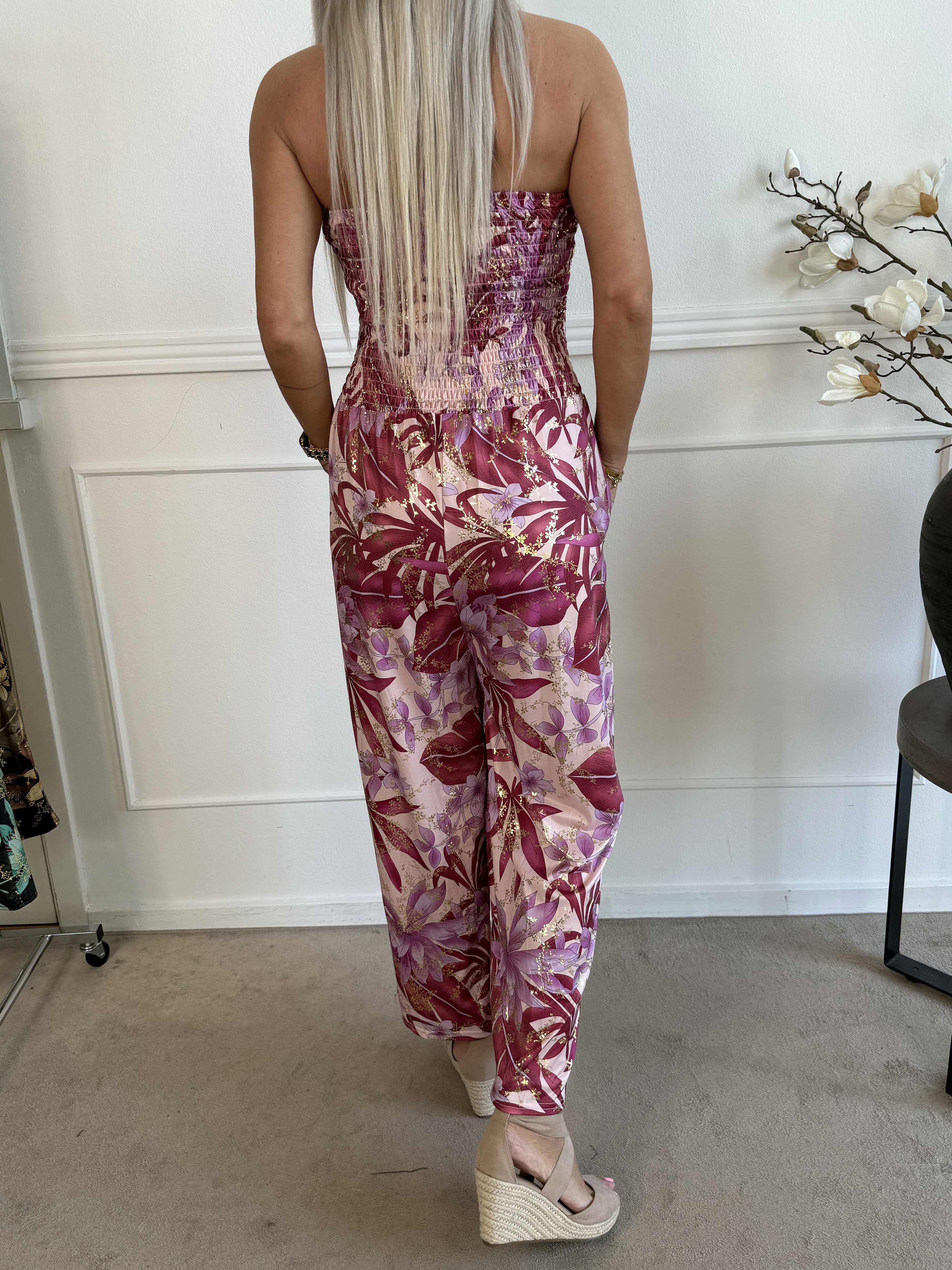 Pams Tube Jumpsuit - Stretch jumpsuit med smock på bröstet